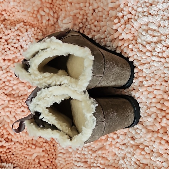 Beat Paw Mules Size 7 - Picture 3 of 5